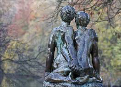 les relations de couples et la communication entre conjoints se trouve au cœur du défi de notre société contemporraines. Nous sommes à cheval entre tradition et modernité.