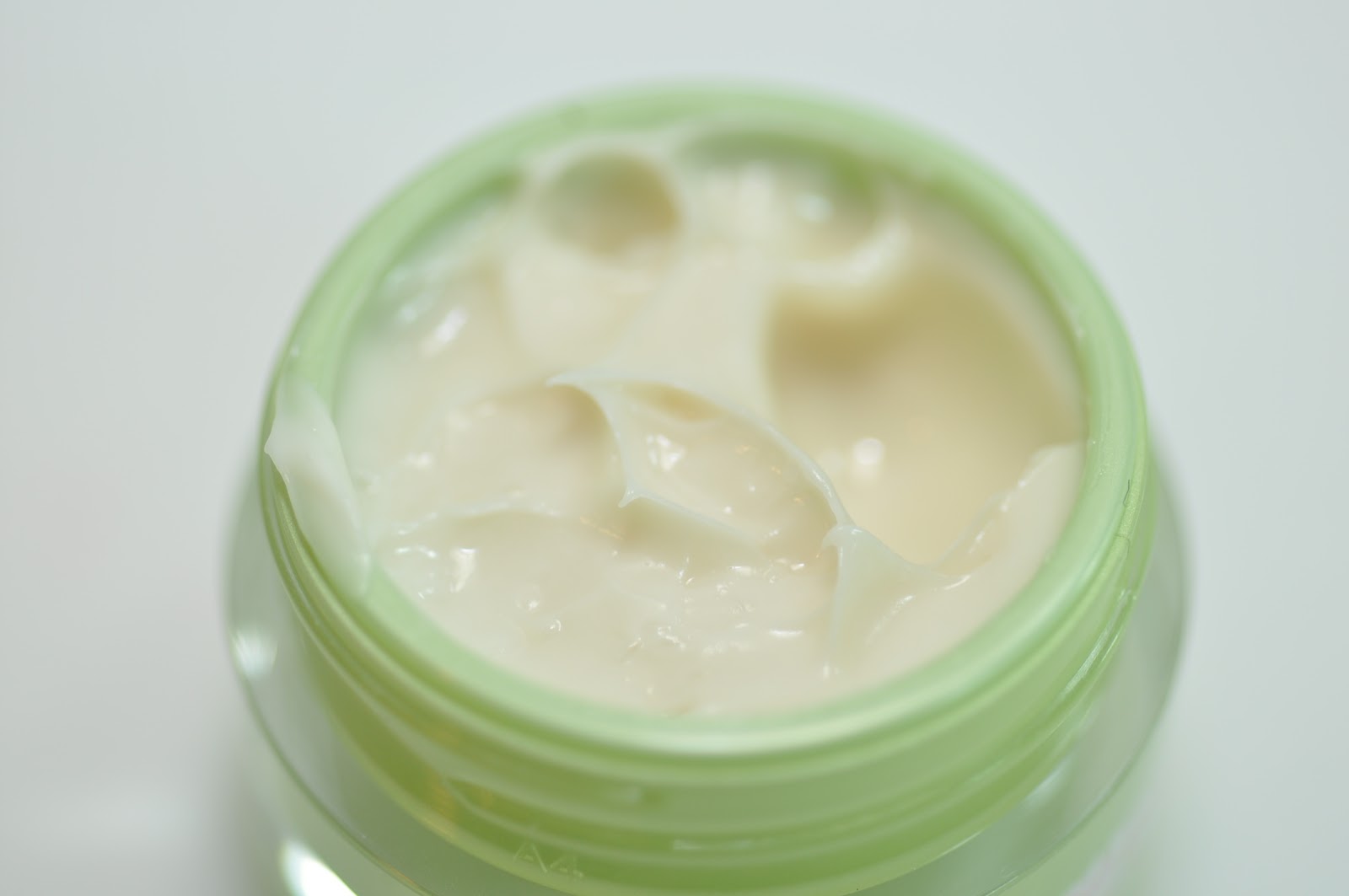 VENeffect AntiAging Lip Treatment Review The Shades Of U