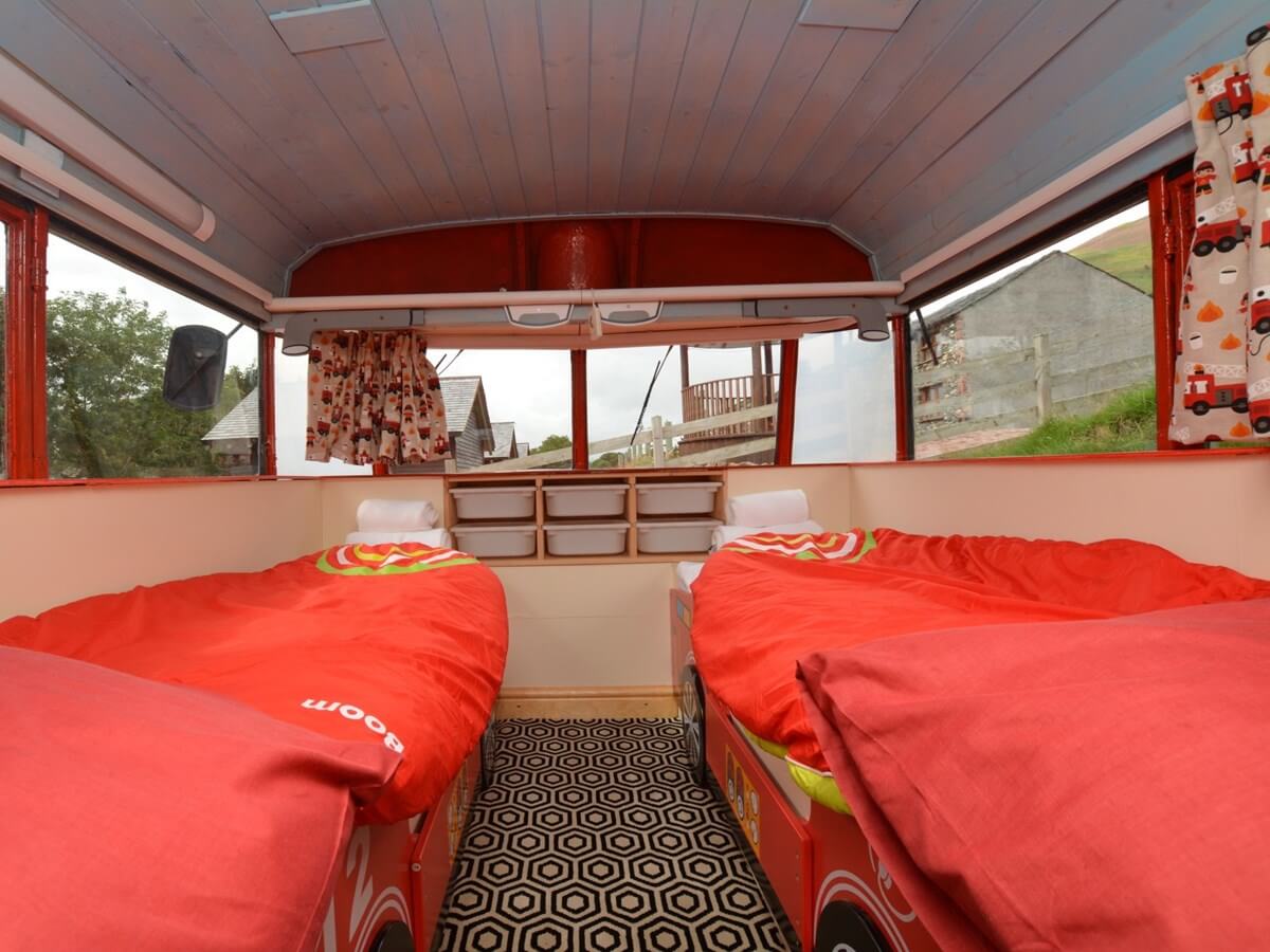 05-Children-twin-Bedroom-Farm-Holidays-Tiny-Architecture-Restored-Fire-Truck-www-designstack-co