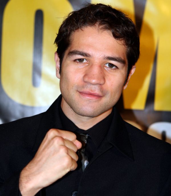 BOXING MAGAZINE VETERANO ALFONSO GOMEZ, QUER ENSINAR A CANELO ALVAREZ