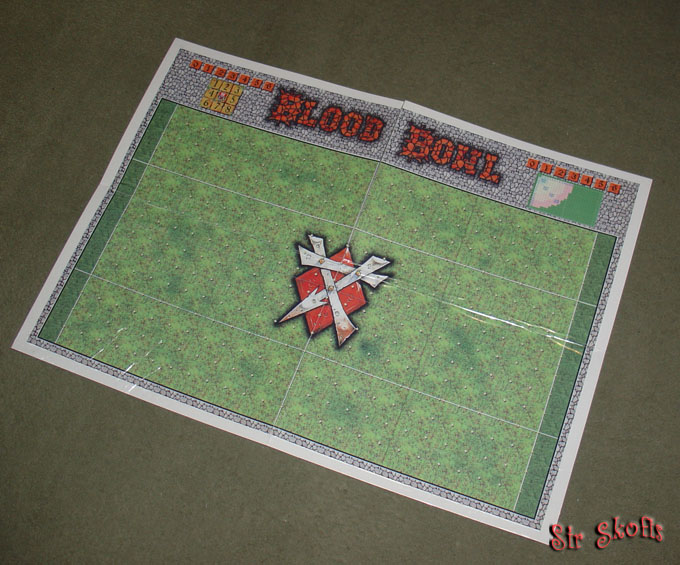 Sir Skofis's Workshop: Folding Printed Pitch for Blood Bowl