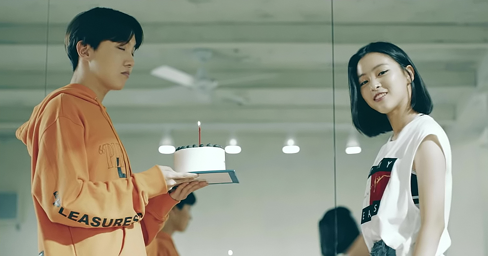 Itzy S Ryujin And Yuna Appeared In Bts Love Yourself Highlight Reel Pannatic