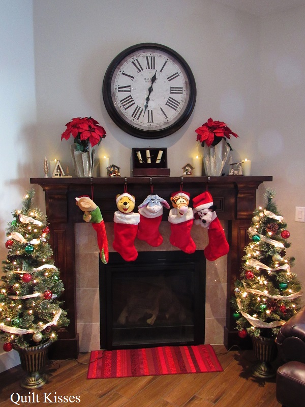 welcome to the sixth and final day of christmas week here at quilt kisses today i am sharing all of my quilty christmas decorations - What Day Of The Week Is Christmas On welcome to the sixth and final day of christmas week here at quilt kisses today i am sharing all of my quilty christmas decorations - What Day Of The Week Is Christmas On