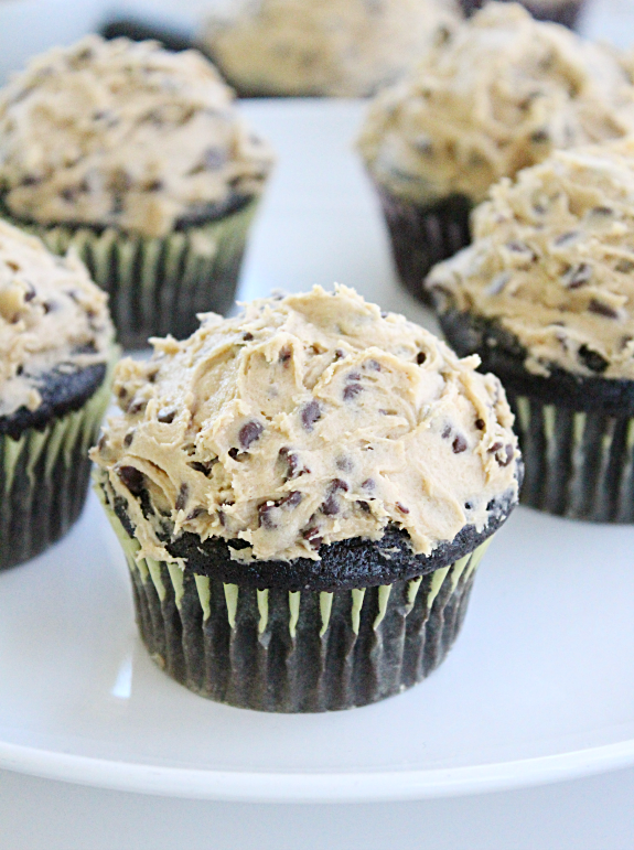 dark chocolate cupcakes with chocolate chip cookie dough topping