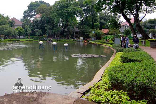 taman situ lembang jakarta pusat