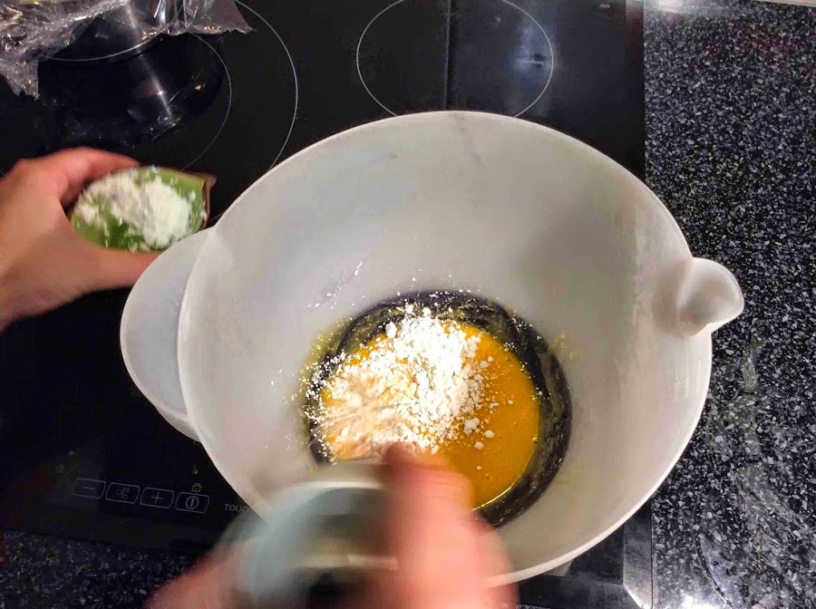 Mezcla de yemas y almidón