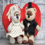 https://amigurumi.today/free-amigurumi-wedding-bears-crochet-pattern/