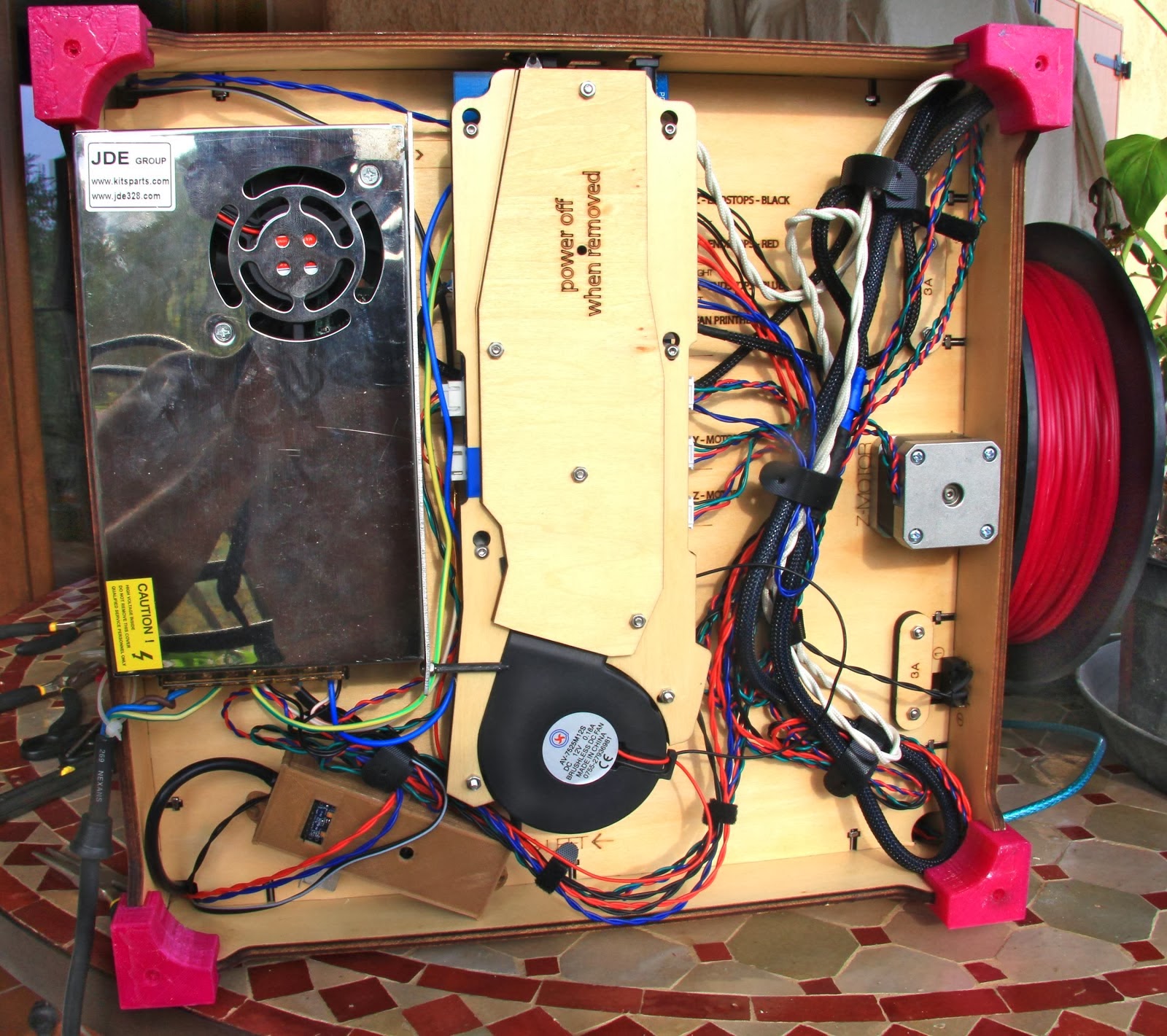 3D printer improvements Features and improvements for a wouldbe