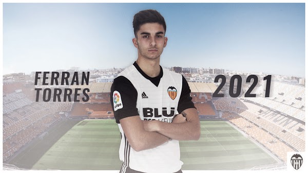 Oficial: El Valencia renueva hasta 2021 a Ferran Torres