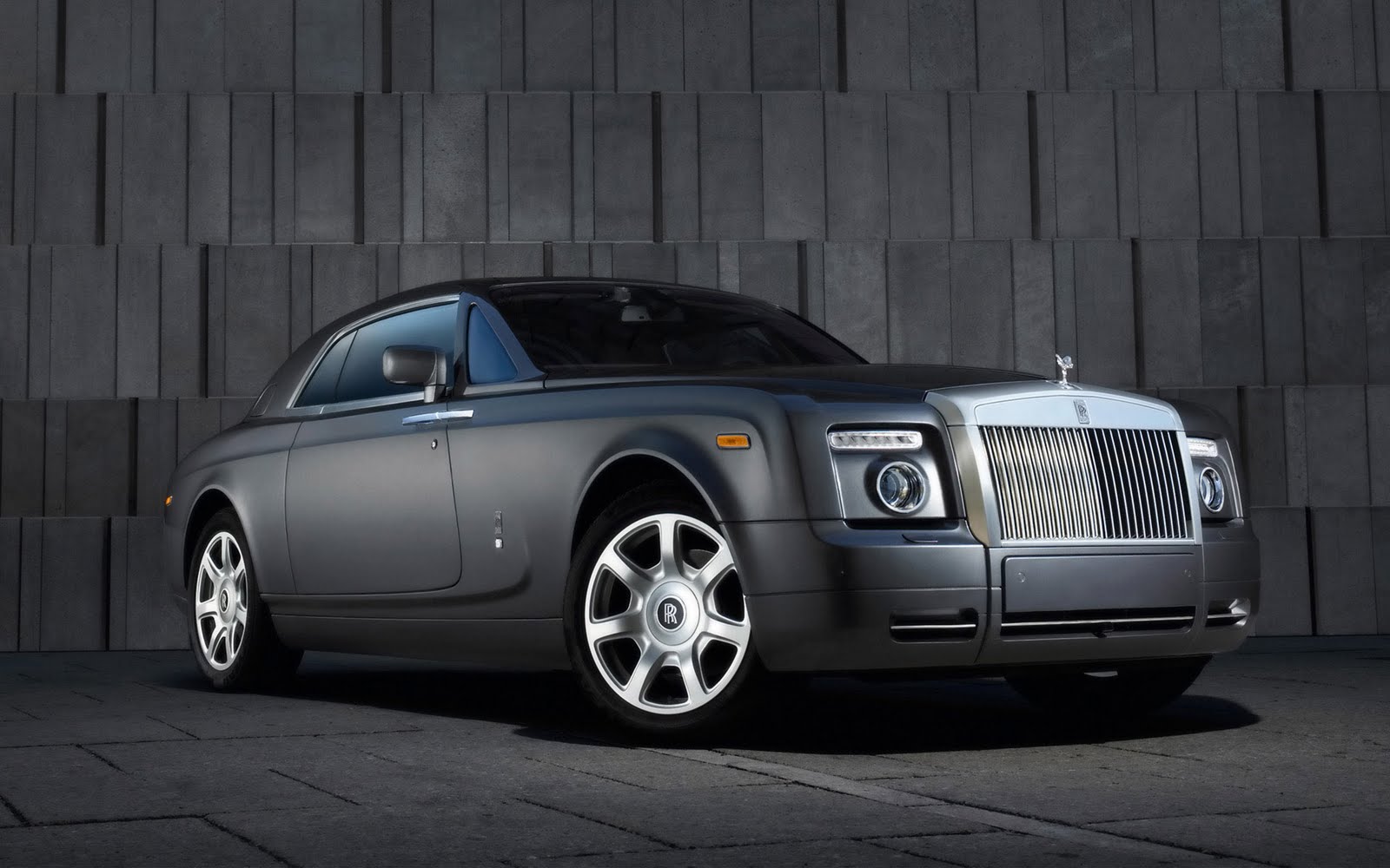 LuxuryMania: Rolls Roys