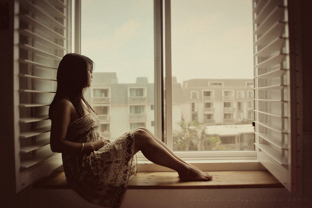 The Woman In The House Across The Street Mouve Moments!: The girl at the window