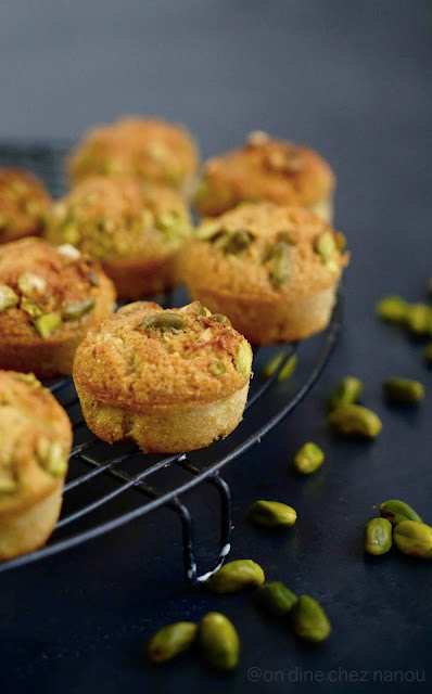 financiers aux pistaches blancs d'oeuf , pistaches , cedric grolet , petit gâteau moelleux