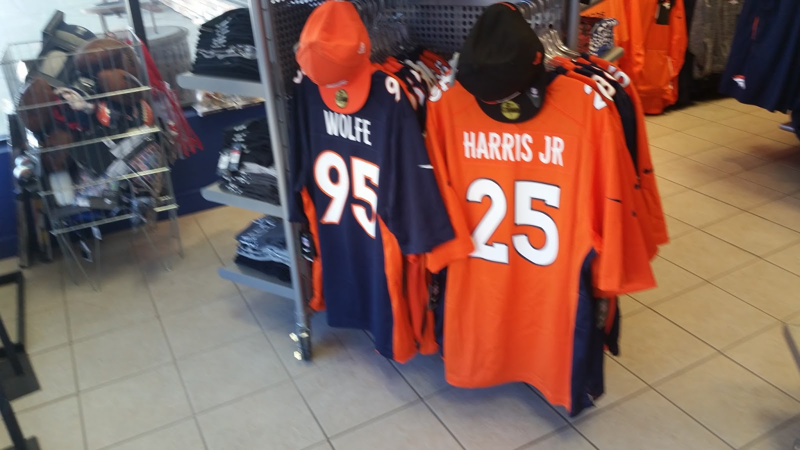 Jade's World Fanzz sports store