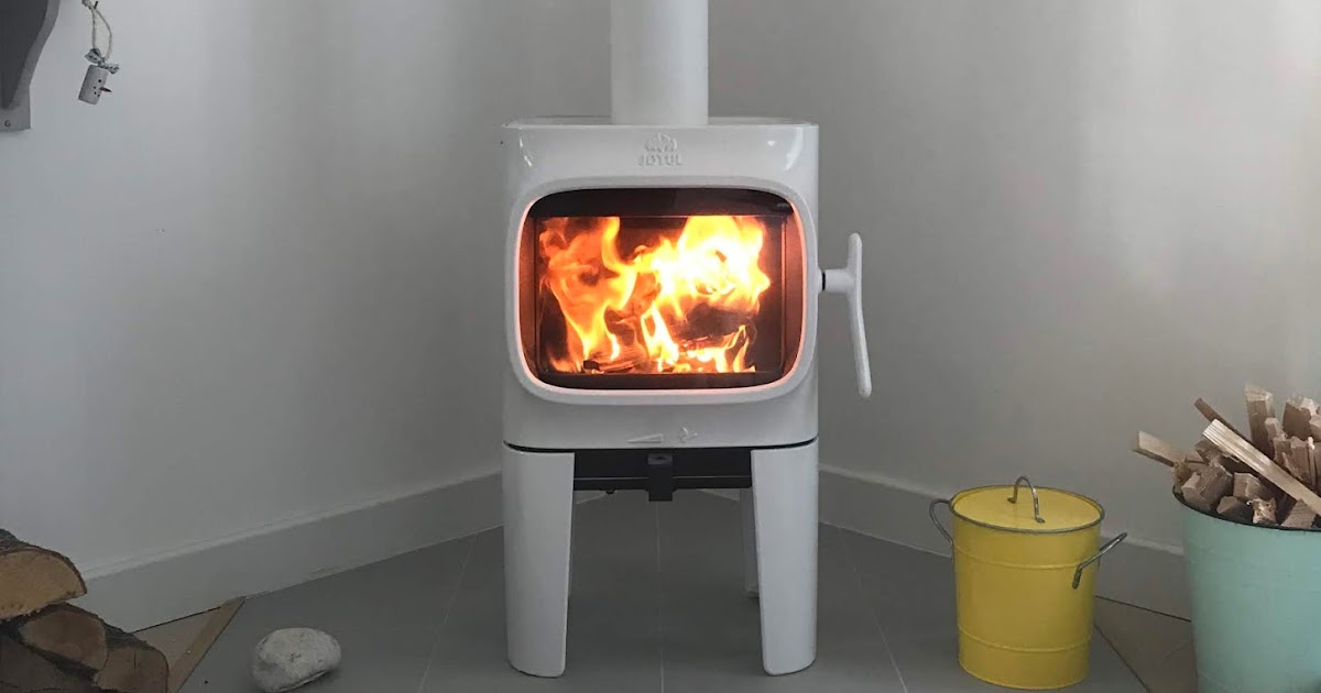 Richard Hirst. Bespoke Building & Maintenance Jotul F105 LL, White
