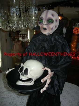 Хэллоуин, 31 октября, Halloween, All Hallows' Eve, All Saints' Eve, куклы на Хэллоуин, декор для дома на Хэллоуин, украшения на Хэллоуин, куклы, куклы анимированные, на Хэллоуин, шикарные праздничные украшения на Хэллоуин, монстры на Хэллоуин, привидения для интерьера, куклы анимированные, на Хэллоуин, оформление дома монстрами, привидения, летучие мыши, зомби, страшилки, идеи оформления дома на Хэллоуин, скелеты, Хэллоуин в интерьере, Декор для дома на Хэллоуин, куклы-монстры, 