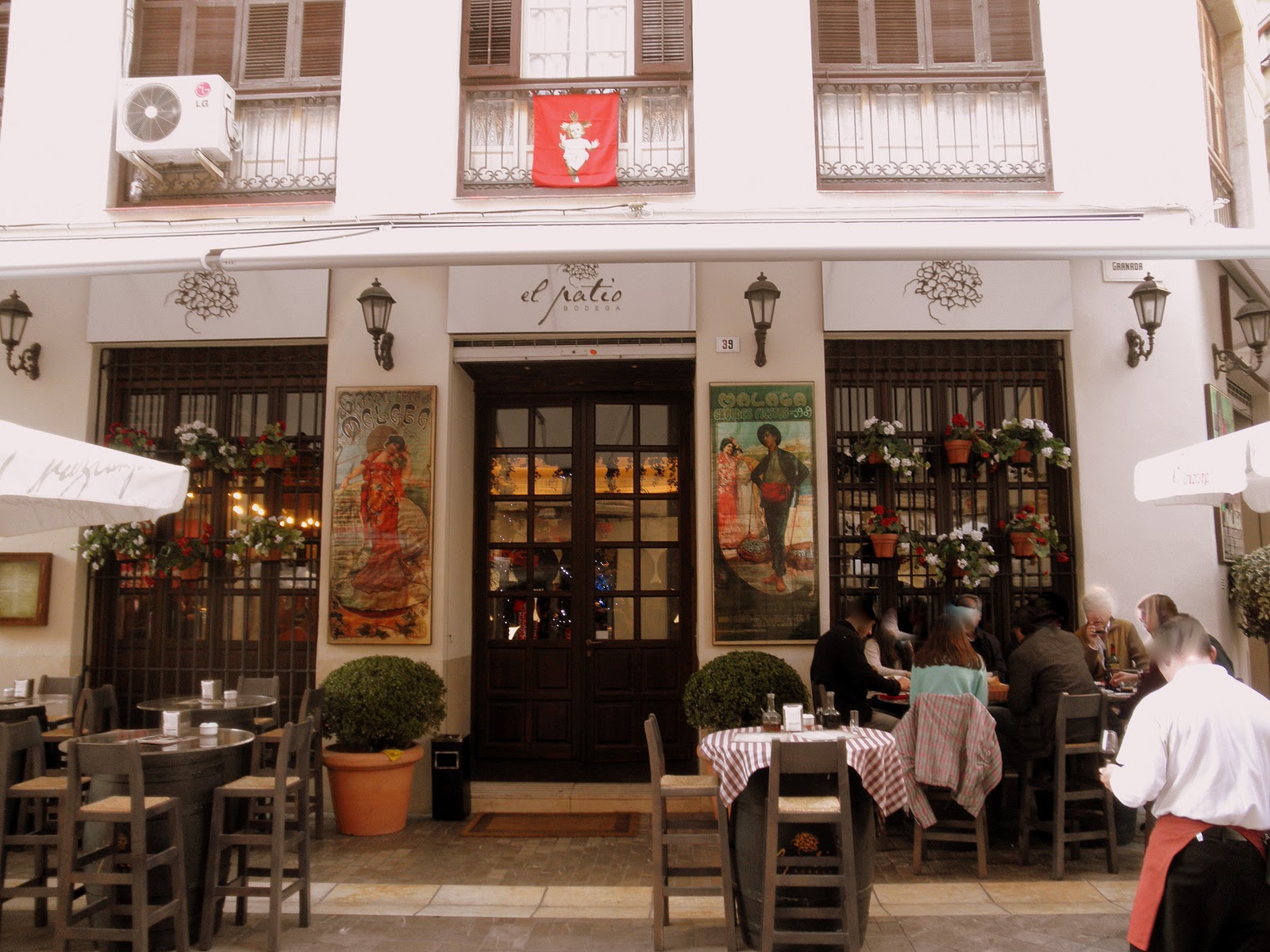 Mucho Sabor: EL PATIO (Málaga)