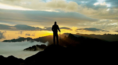 Wallpaper Pendaki Gunung yang Super keren Wallpaper Pendaki Gunung yang Super keren