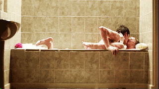 4E4C76C4-5E69-4FB4-80F6-467E24ECB88D.GIF