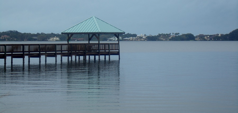 El Indian River desde el Rotary Park en Suntree El Indian River desde el Rotary Park en Suntree