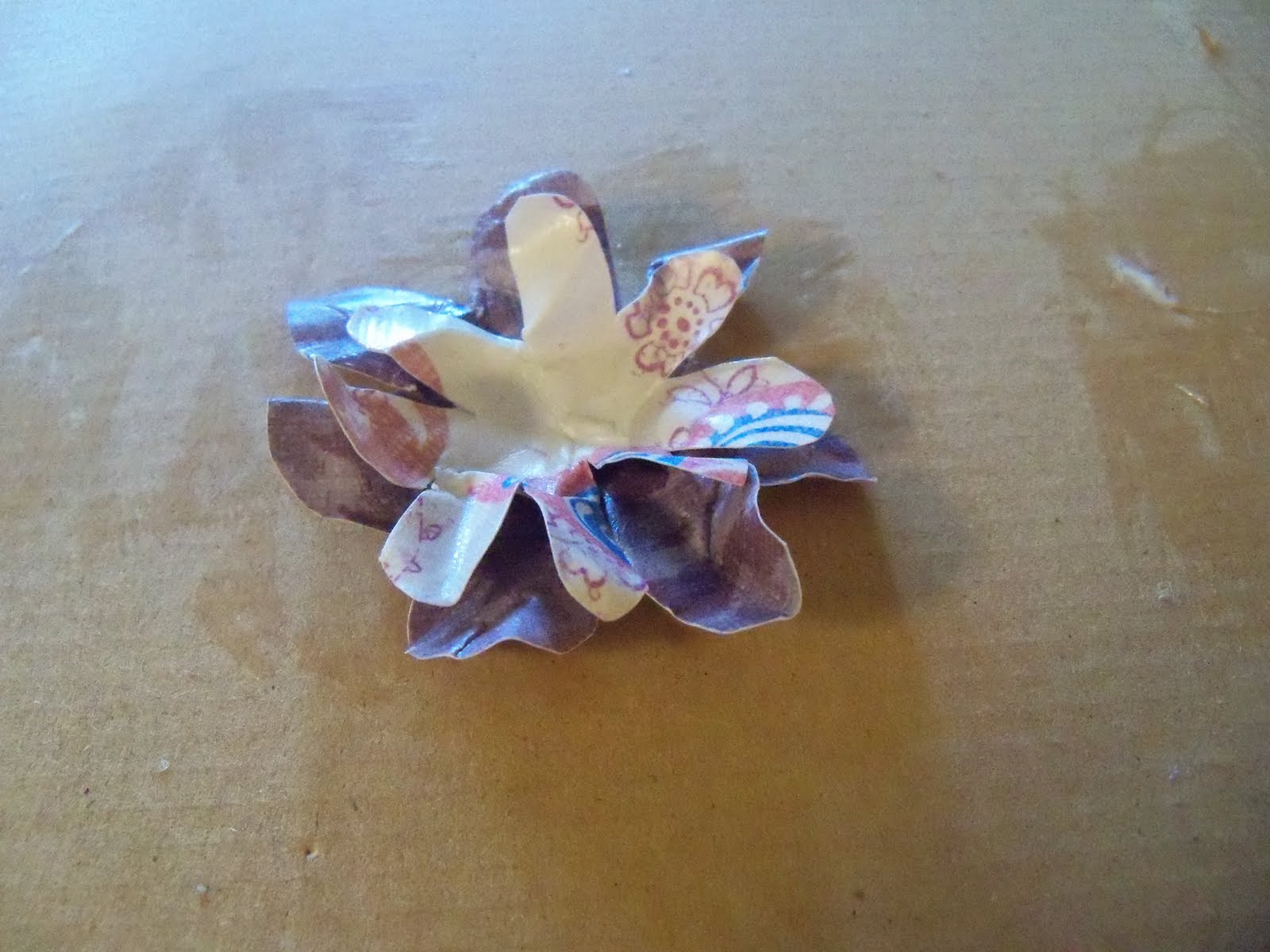tootyfruitymonkeyluv First Tutorial! How to Create Paper Flower Hair