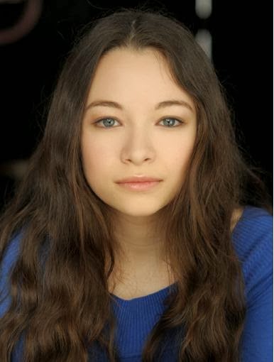 Latest Celebrity Photos Jodelle Ferland Sexy Wallpapers