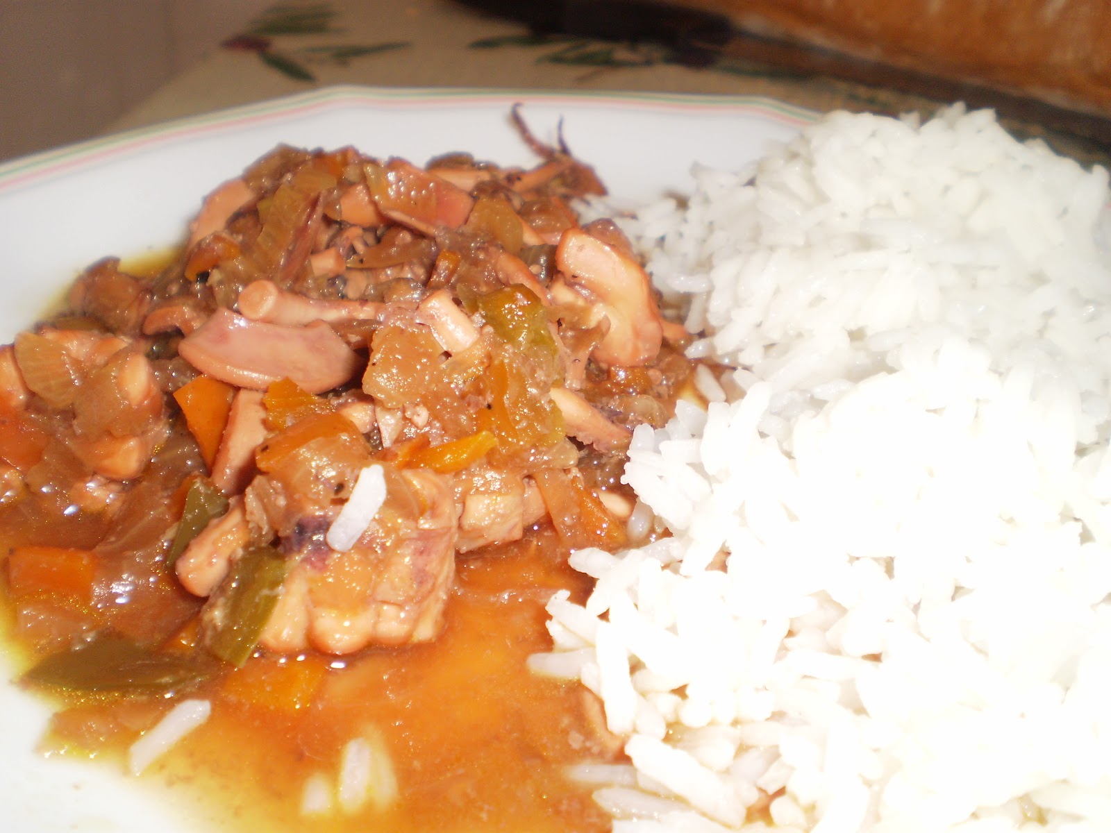 COCINA SIN TONTERIAS: Pota en salsa con arroz pilaf