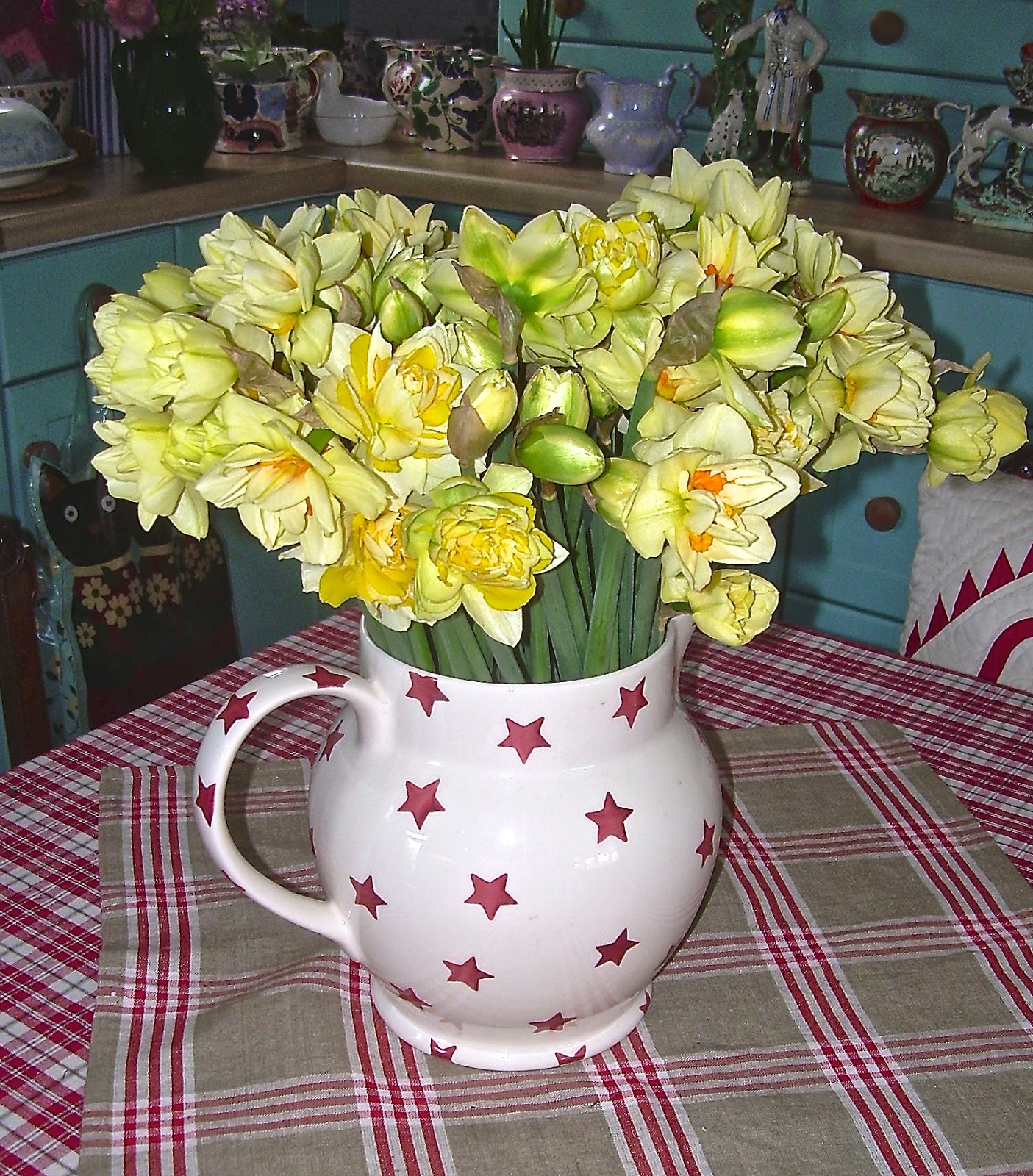 Little Welsh Quilts and other Traditions: Happy Easter
