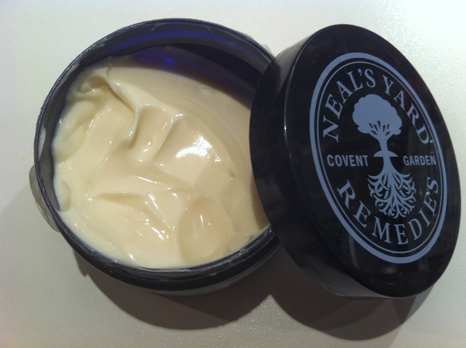 Speed Review Neal''s Yard Remedies Beauty Sleep Body Butter SKIN DEEP