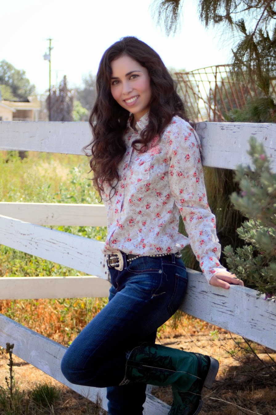 Country Style with Ana Karen Loera