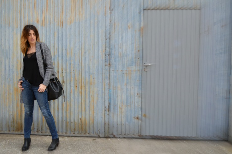 29.03.2016 #LOOK. Grey cardigan & bucket bag 29.03.2016 #LOOK. Grey cardigan & bucket bag