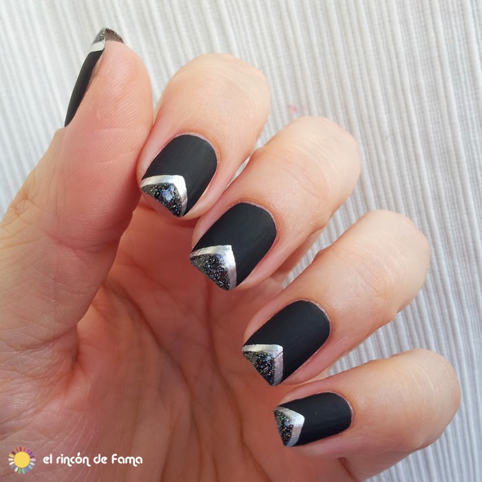 CHEVRON NEGRO Y PLATA 