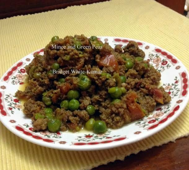 ANGLOINDIAN CUISINE MINCE CURRY WITH GREEN PEAS