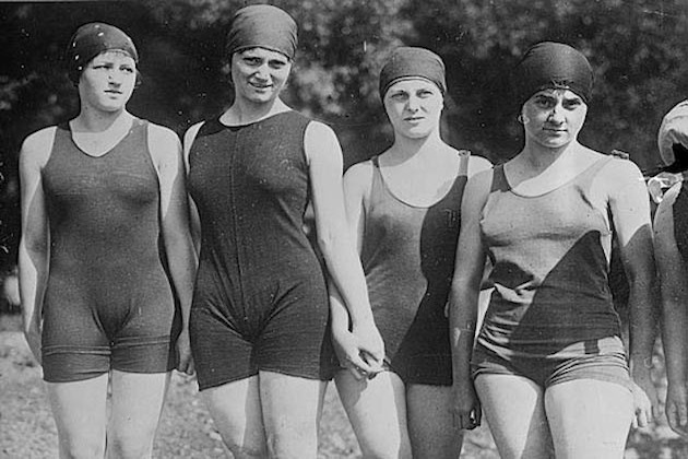 1920's women's swimwear