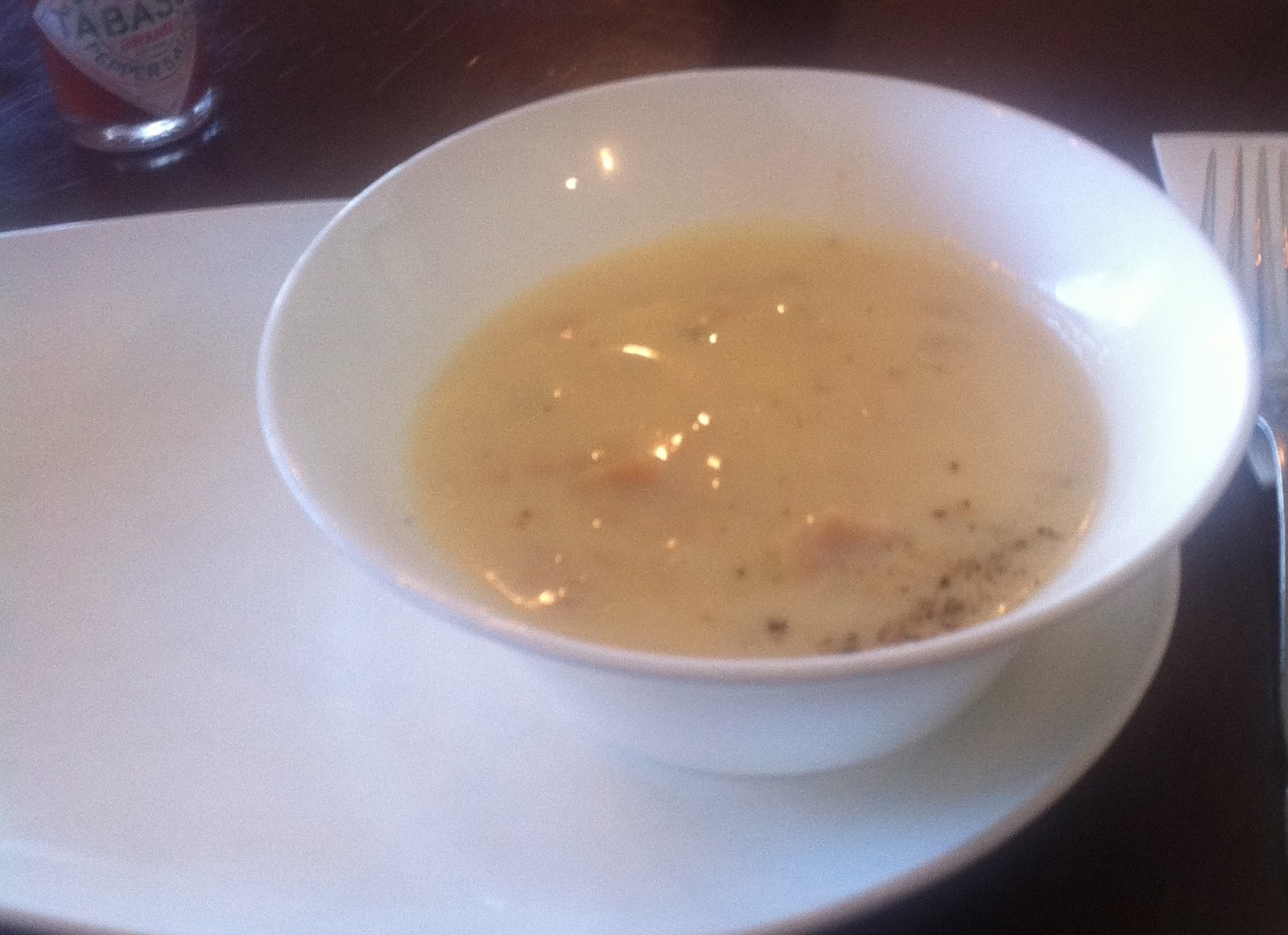 GREAT EATS HAWAII THE SEAFOOD BAR BREAKERS HOTEL, PALM BEACH, FLORIDA