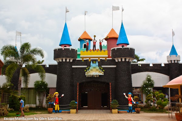 Gloria’s Fantasyland