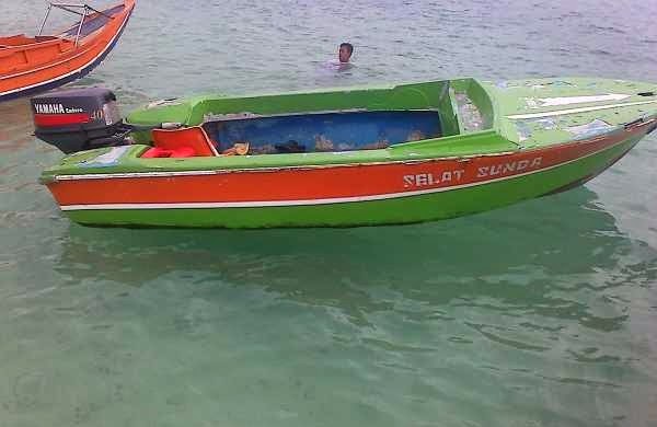 Speed Boat Yamaha 40 Pk + Banana Boat