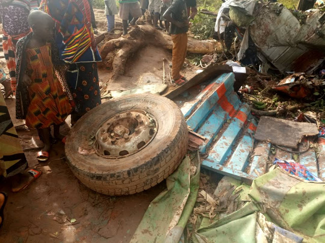 AJALI YA SCANIA YAUA WATU SABA KIGOMA