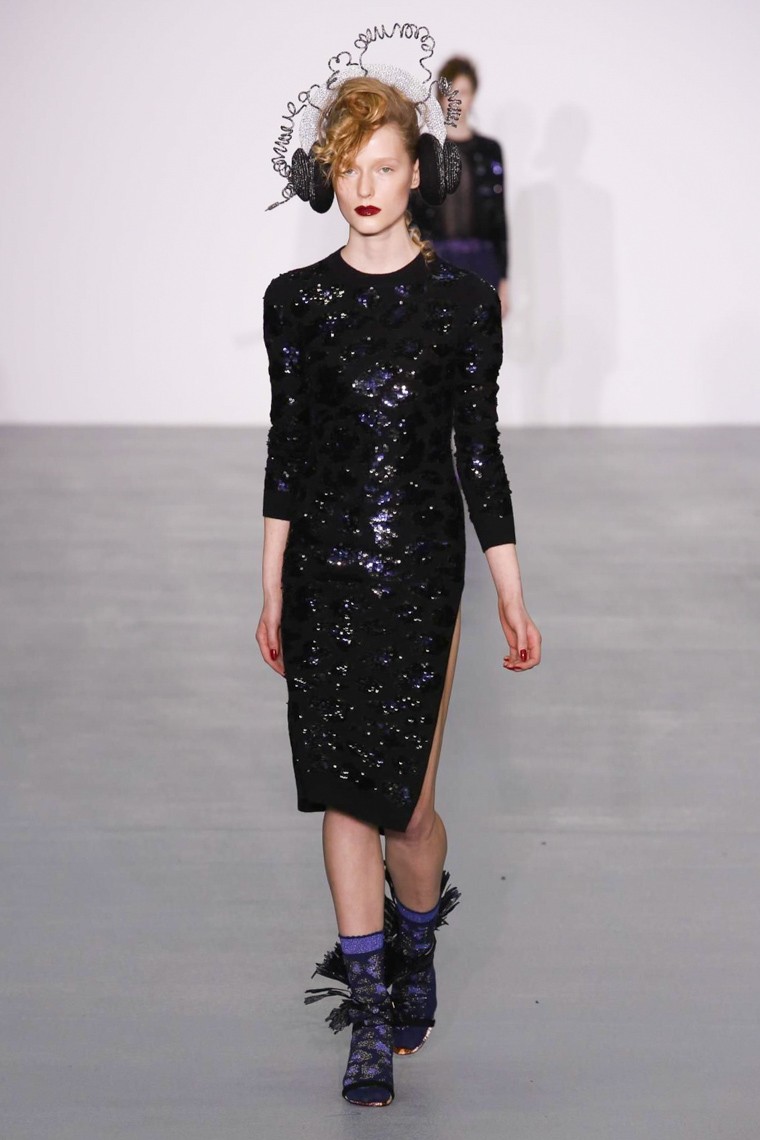 Sibling Fall/Winter 2016-2017 RTW LFW sibling-fall-winter-2016-2017-collection-london-fashion-week, sibling-fall-winter-2016-2017, sibling-fall-2016, sibling-fall-2017, sibling-fall-winter-2016, sibling-fall-winter-2017, sibling-river-island, sibling-x-river-island, river-island-x-sibling, dudessinauxpodiums, du-dessin-aux-podiums, sexy-fashion, sexy-girls