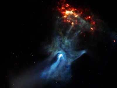 Nebula Tangan Dewa
