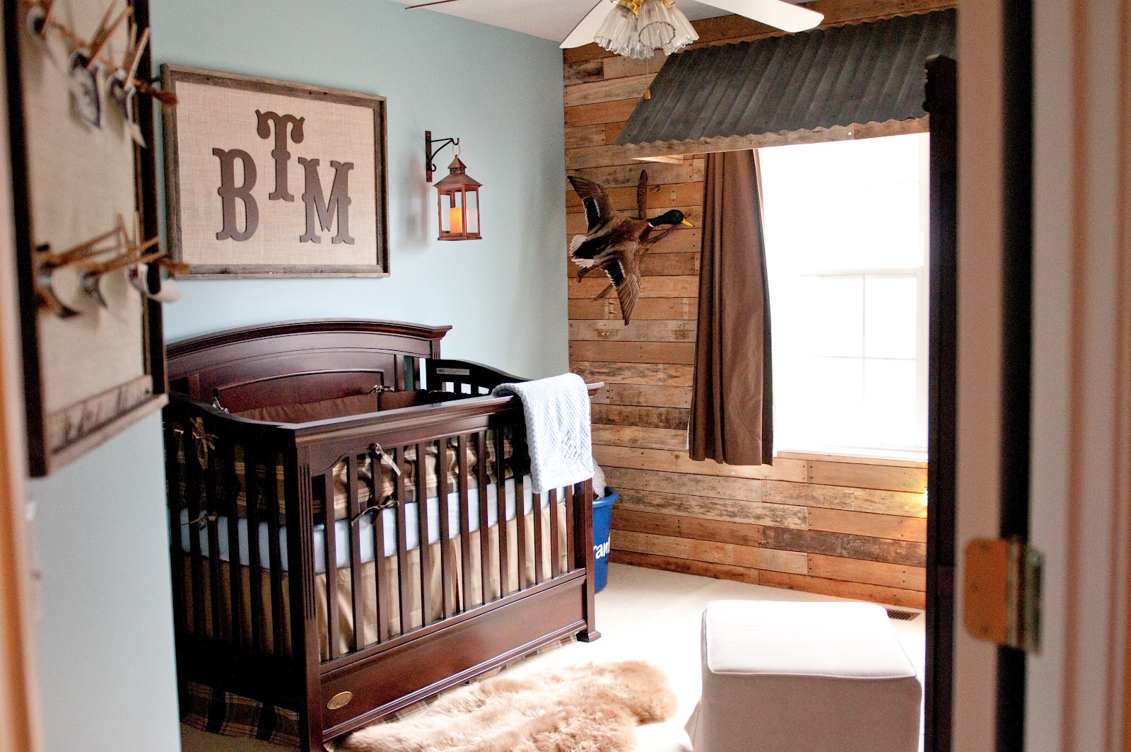 Watch the Thames' Run Brantley's "All Boy" Nursery