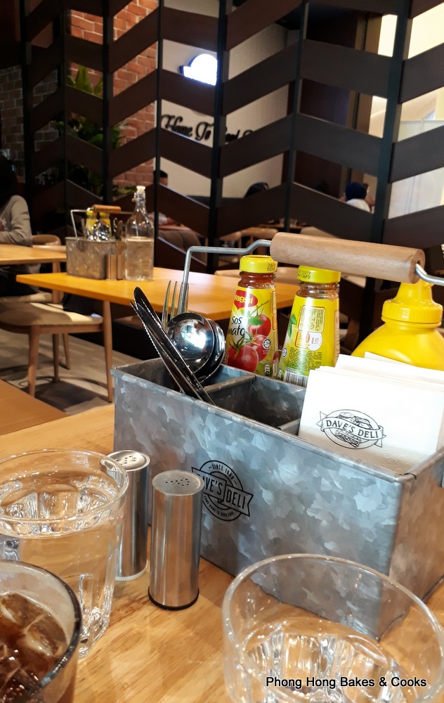 PH the Malaysian Carnivore Dave's DeliThe Starling Teething Blues