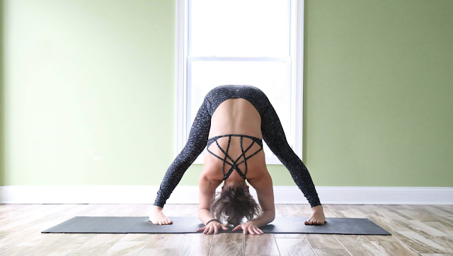 https://api.shopstyle.com/action/apiVisitRetailer?url=https%3A%2F%2Fshop.lululemon.com%2Fp%2Fwomen-pants%2FWunder-Under-Pant-HR-Nulux%2F_%2Fprod8351627%3Frcnt%3D28%26N%3D1z13ziiZ7z5%26cnt%3D96%26color%3DLW5AELS_028075&site=www.shopstyle.ca&pid=uid6784-25288972-7