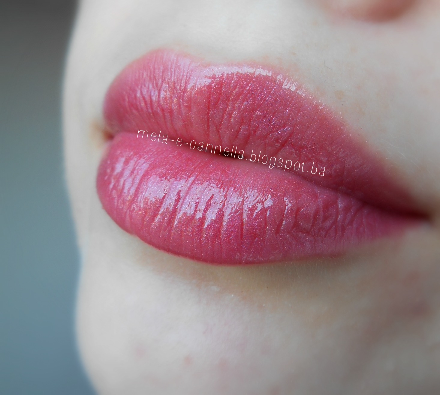 Mela E Cannella Avon Shine Burst Lipstick Dragonfruit Pink