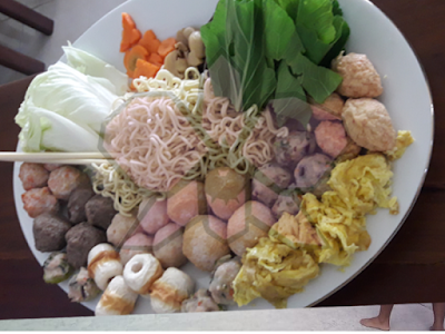 Fat Dragon Kitchen Hadirkan Sukiyaki di Tanimbar Fat Dragon Kitchen Hadirkan Sukiyaki di Tanimbar