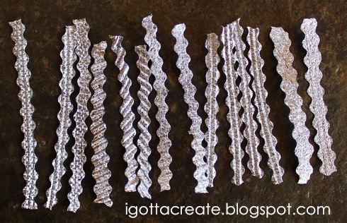 Make #aluminum foil WAFFLE CLOTH | #tinfoil rickrack Tutorial at I Gotta Create!