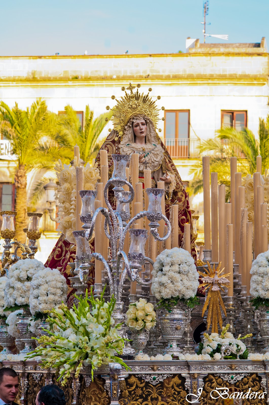 Las Fotografías de Bandera La Virgen de los Remedios de Jerez de la