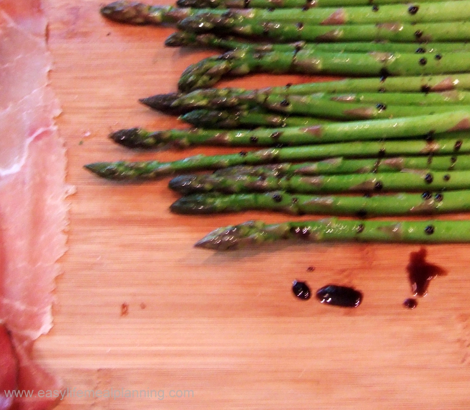 Easy Life Meal and Party Planning Prosciutto wrapped Asparagus with a