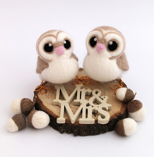 Mr and Mrs Bird Wedding Cake Topper for Rustic Wedding Themes Mr and Mrs Bird Wedding Cake Topper for Rustic Wedding Themes