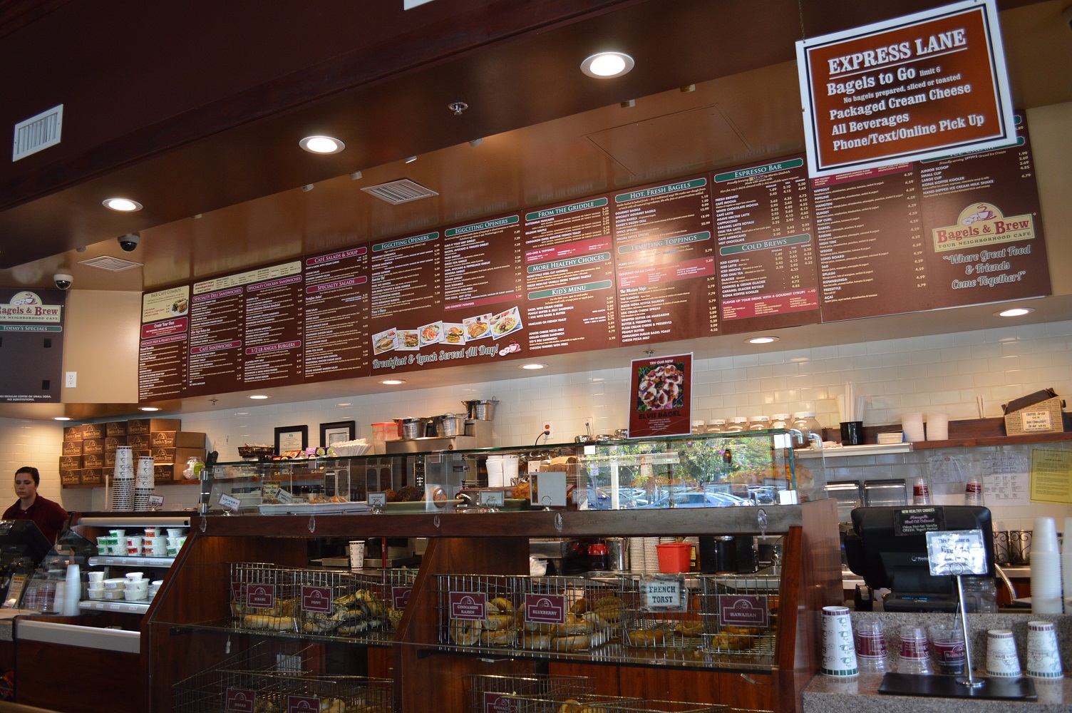 UNICORN BAGELS DEBUT IN CALIFORNIA BAGELS AND BREW EAT WITH HOP!