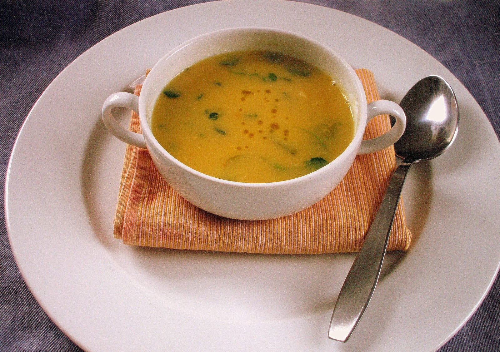 Da Panela para o Coração Sopa de grão de bico com agrião